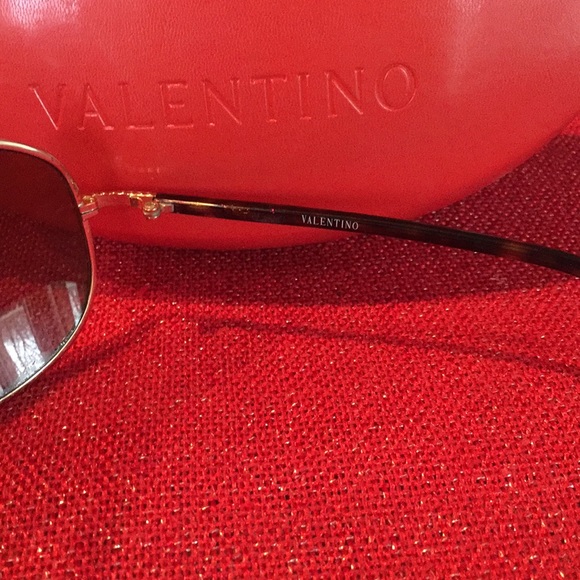 Valentino Made in Italy Crystal Encrusted Gold Frames Oversized Aviators - Picture 2 of 8